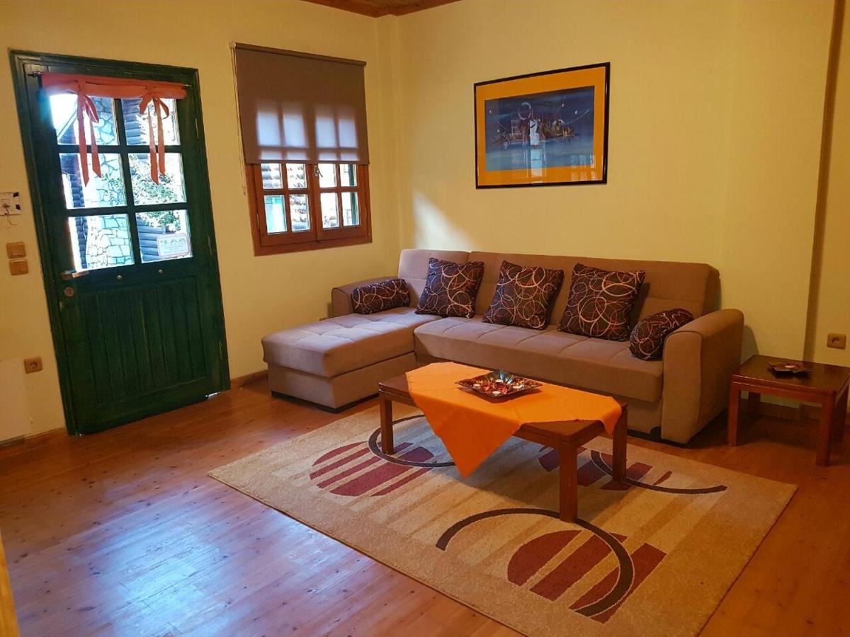 Vila House On The Mountain Eptálofos Exteriér fotografie