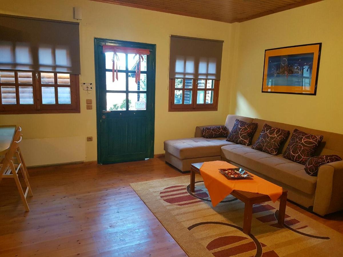 Vila House On The Mountain Eptálofos Exteriér fotografie