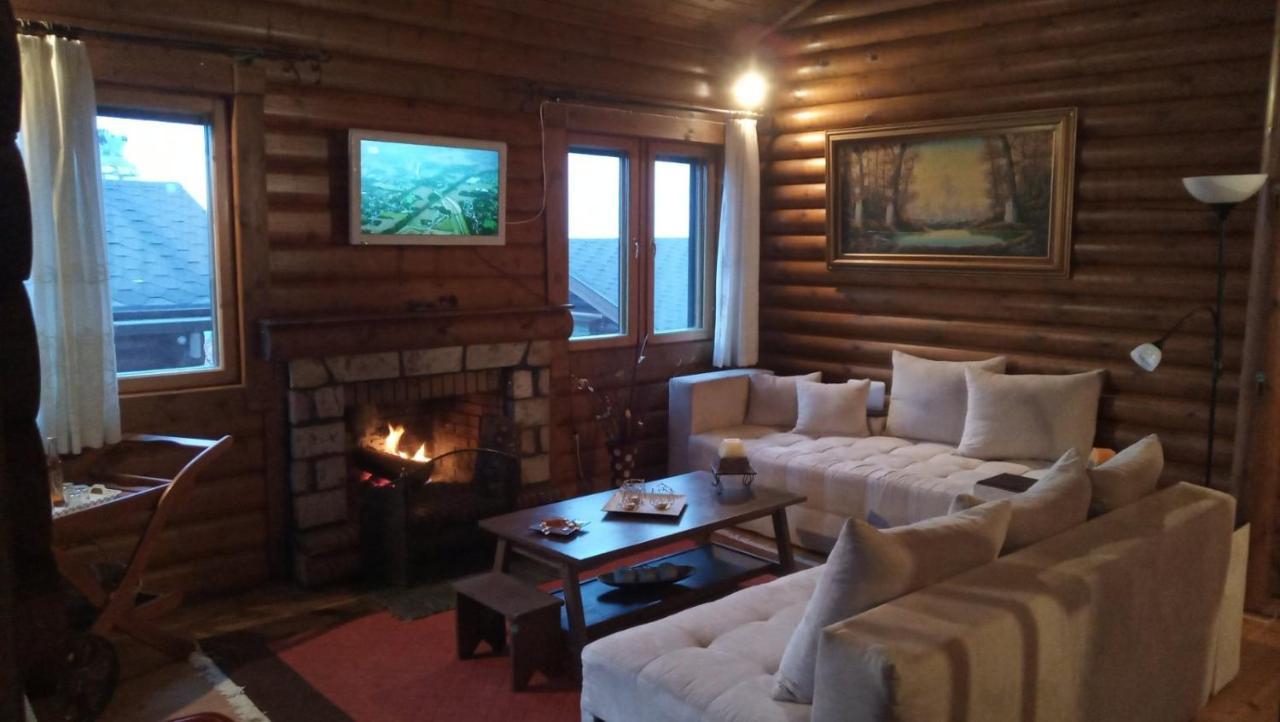 Vila House On The Mountain Eptálofos Exteriér fotografie